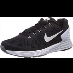 💥NEW Nike Lunarglide 6 running shoes, size 9